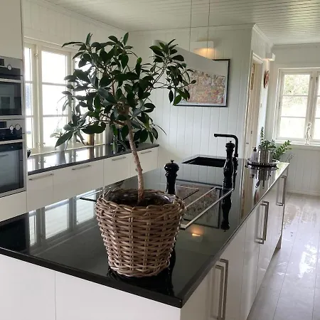 Вилла Short Way To Centre And Aker Solutions!