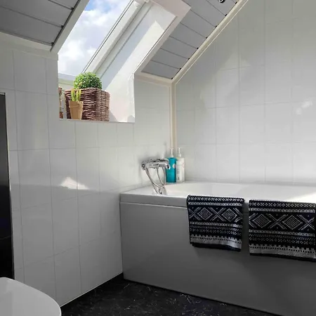 Villa Short Way To Centre And Aker Solutions! Stord